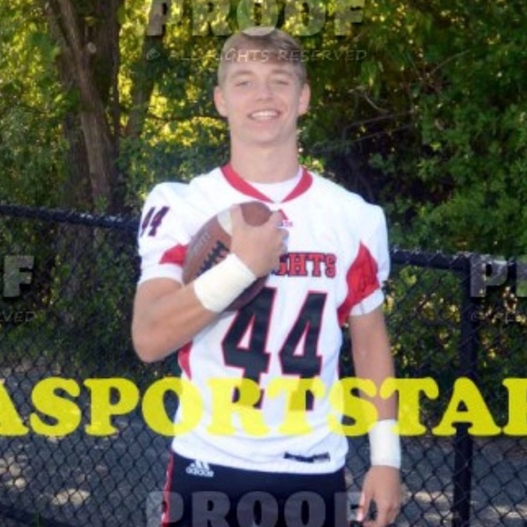 Meet your Posher, Cam - Picture 2 of 5